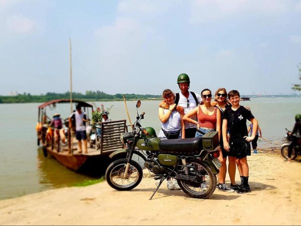 Hanoi Countryside & Bat Trang Ceramic Village Tour by Vintage Minsk Motorbike