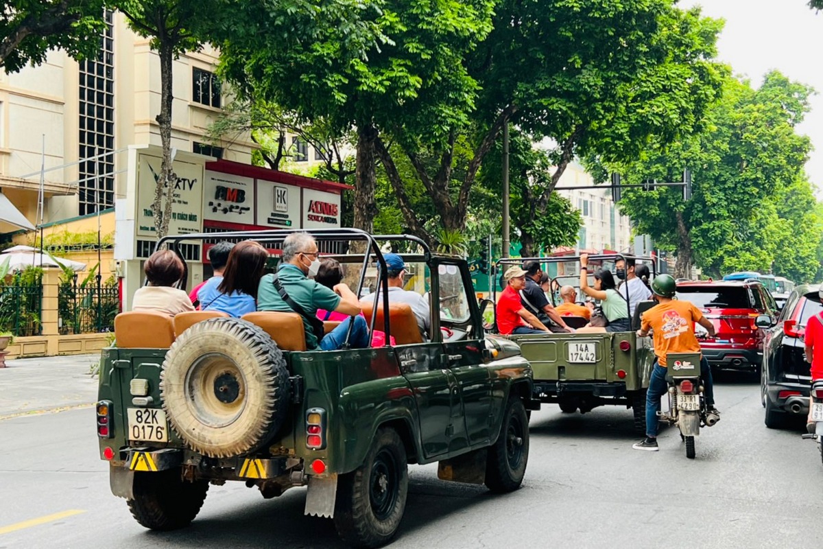 Hanoi Jeep Tour